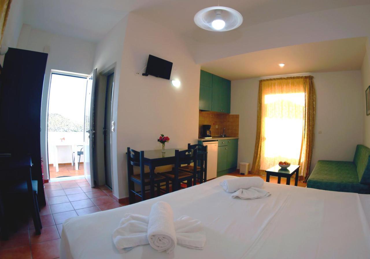 Tersanas Beach Lodges Exterior foto