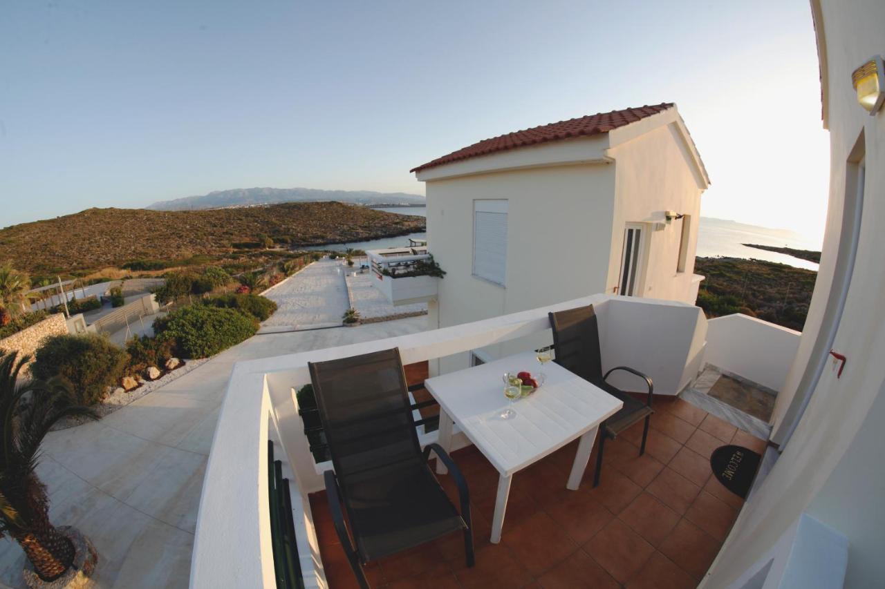 Tersanas Beach Lodges Exterior foto